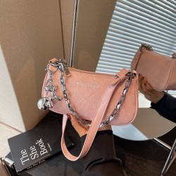 Wholesale cross-border light luxury hand-held small square bags, women's bags, 2025 summer new quality chain single-shoulder bags, commuting crossbody bags