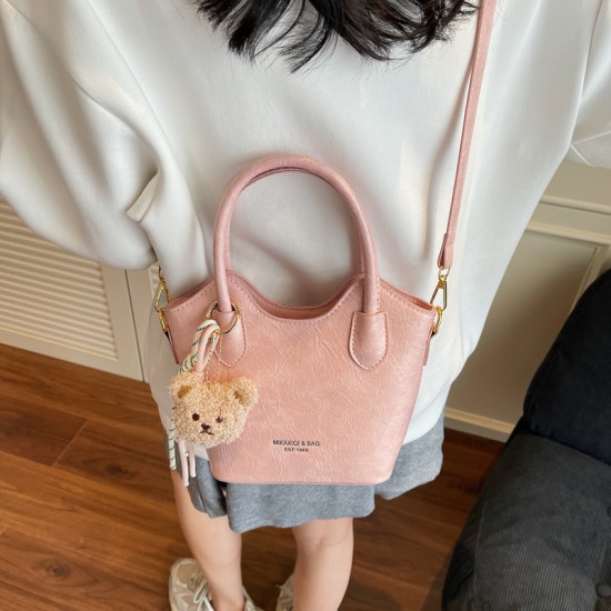 Wholesale fashionable Korean-style hand-held bucket bags, women's bags, 2025 summer new light luxury single-shoulder bags, commuter versatile crossbody bags