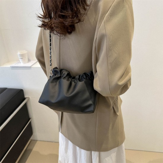 Wholesale high-end large-capacity bucket bags for women in spring, versatile and trendy chain single-shoulder crossbody bags