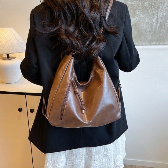 Wholesale Korean-style fashionable backpacks and women's bags, 2025 summer new light luxury and simple single-shoulder bags, commuter versatile crossbody bags Wholesale Korean-style fashionable backpacks and women's bags, 2025 summer new light luxury and simple single-shoulder bags, commuter versatile crossbody bags