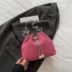 Wholesale Korean-style simple hand-held bucket bags for women, 2025 summer new woven single-shoulder bags, trendy chain crossbody bags