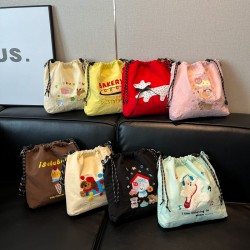 Wholesale fresh and sweet small square women's bags, 2025 summer new style cute cartoon single-shoulder bags, embroidered versatile crossbody bags