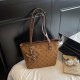 Wholesale retro and fashionable hand-held tote bags, women's bags, 2025 summer new color-blocking single-shoulder bags, large-capacity underarm bags