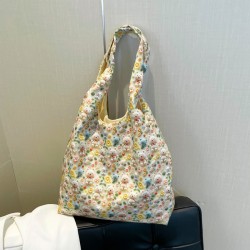 Wholesale fresh and sweet hand-held tote bags for women, 2025 spring new floral single-shoulder bags, and high-quality underarm bags