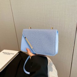 Wholesale trendy and fashionable small square women's bags, 2025 summer new light luxury versatile single-shoulder bags, commuter chain crossbody bags