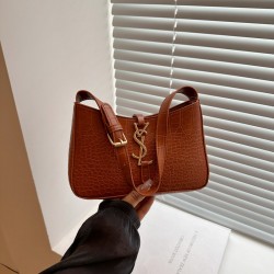 Wholesale cross-border crocodile print hand-held small square women's bags, 2025 summer new fashion lock button single-shoulder bags and trendy underarm bags