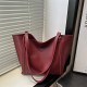 Wholesale retro and simple hand-held tote bags for women, 2025 summer new models, large-capacity single-shoulder bags, and high-end underarm bags Wholesale retro and simple hand-held tote bags for women, 2025 summer new models, large-capacity single-shoulder bags, and high-end underarm bags