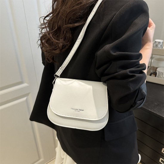 Wholesale fashionable and simple small square women's bags, 2025 summer new styles of high-quality single-shoulder bags, versatile crossbody bags for commuting Wholesale fashionable and simple small square women's bags, 2025 summer new styles of high-quality single-shoulder bags, versatile crossbody bags for commuting