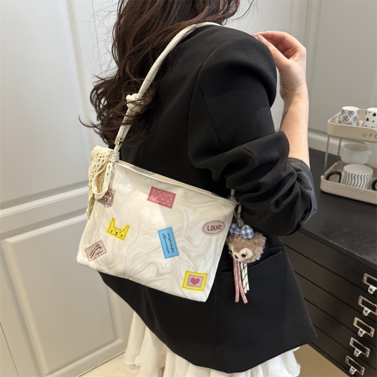 Wholesale fashionable and cute cartoon hand-held small square bags for women, 2025 spring new sweet style single-shoulder bags and trendy crossbody bags Wholesale fashionable and cute cartoon hand-held small square bags for women, 2025 spring new sweet style single-shoulder bags and trendy crossbody bags
