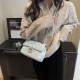 Cross-border light luxury texture diamond-shaped chain single-shoulder crossbody bag for women, a new popular small square bag in the autumn of 2023 Cross-border light luxury texture diamond-shaped chain single-shoulder crossbody bag for women, a new popular small square bag in the autumn of 2023