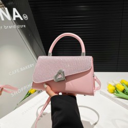 Wholesale niche heart-shaped lock hand-held small square bags for women, 2025 summer new light luxury single-shoulder bags for commuting crossbody bags