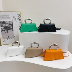 French light luxury handbag for women, 2024 summer new, niche design single-shoulder bag, casual and versatile crossbody bag wholesale