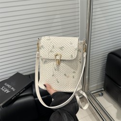 Wholesale fresh and delicate embroidered hand-held small square bags for women, 2025 spring new styles of light luxury straw woven single-shoulder bags and trendy crossbody bags