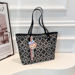 Wholesale ethnic-style hand-held tote bags for women, 2025 summer new models, color-matching, versatile single-shoulder bags, large-capacity underarm bags
