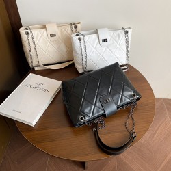 Wholesale of cross-border fashion diamond-shaped single-shoulder bags, 2025 summer new casual versatile underarm bags and large-capacity tote bags