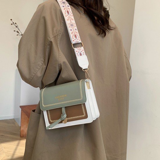Fashionable embroidered thread color-blocking small square bag for women's 2024 winter new light luxury versatile single-shoulder bag with a sense of high-end wide crossbody bag