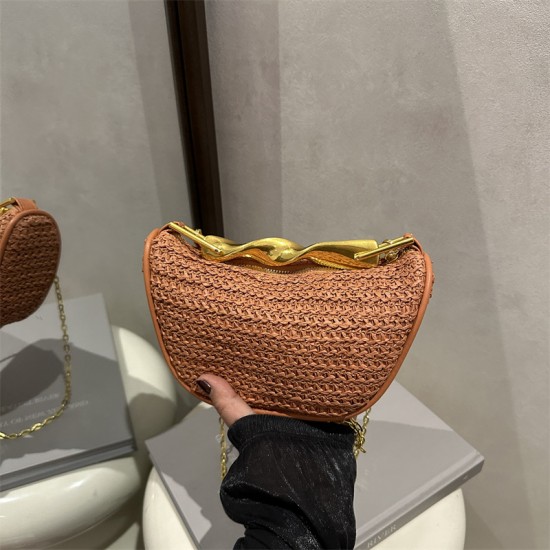 Wholesale niche design straw woven hand-held ingots, women's bags, 2025 summer new chain single-shoulder bags, versatile crossbody bags