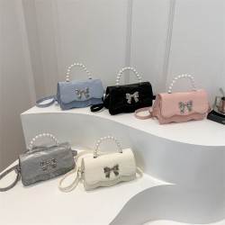 Wavy pearl hand-held small square bag, women's 2024 autumn new style, high-end and fashionable single-shoulder bag, versatile crossbody bag