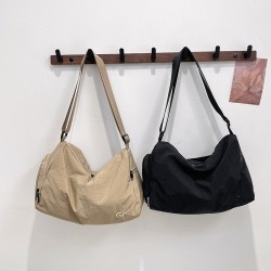 Versatile and fashionable single-shoulder bag for women, 2024 autumn new collection, multi-functional storage travel bag for both men and women, casual crossbody bag