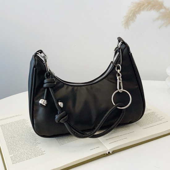 A niche underarm bag for women, the new summer collection of 2025, a trendy solid-color single-shoulder bag, a high-end and high-quality handbag for commuting A niche underarm bag for women, the new summer collection of 2025, a trendy solid-color single-shoulder bag, a high-end and high-quality handbag for commuting
