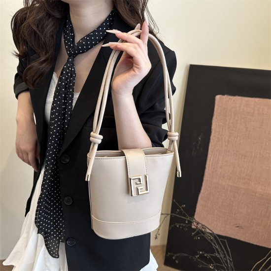 Wholesale fashionable hand-held bucket bags, women's bags, 2025 spring new styles, light luxury and stylish single-shoulder bags, internet-famous and trendy crossbody bags Wholesale fashionable hand-held bucket bags, women's bags, 2025 spring new styles, light luxury and stylish single-shoulder bags, internet-famous and trendy crossbody bags