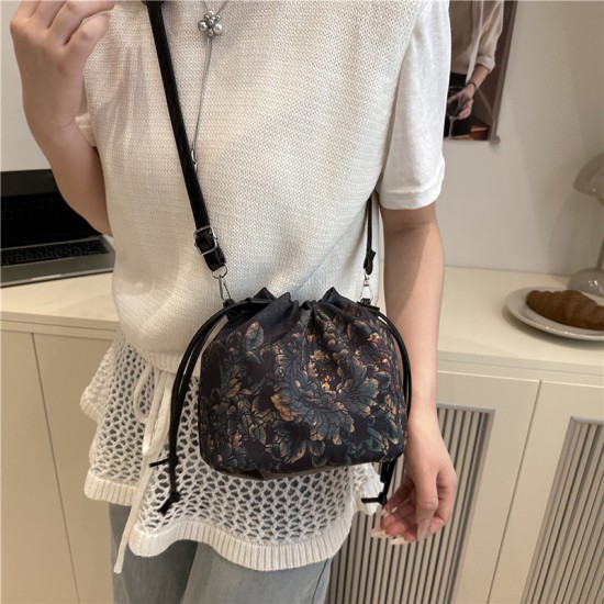 Wholesale new Chinese-style retro hand-held bucket bags for women, 2025 summer new light luxury versatile single-shoulder bags, trendy crossbody bags Wholesale new Chinese-style retro hand-held bucket bags for women, 2025 summer new light luxury versatile single-shoulder bags, trendy crossbody bags