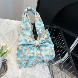 Wholesale fashionable flower-shaped hand-held small handbags for women, 2025 summer new models, large-capacity pleated single-shoulder bags, and trendy underarm bags