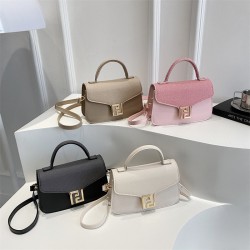 Wholesale niche lockable hand-held small square bags for women, 2025 summer new light luxury and fashionable single-shoulder bags for commuting crossbody bags