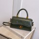 A light luxury texture retro hand-held small square bag for women, a new winter 2024 fashion lock single-shoulder bag with a high-end feel, and a crossbody bag A light luxury texture retro hand-held small square bag for women, a new winter 2024 fashion lock single-shoulder bag with a high-end feel, and a crossbody bag