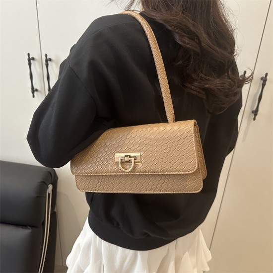 Wholesale Korean-style woven pattern hand-held small square women's bags, 2025 summer new fashion lock button single-shoulder bags, trendy underarm bags Wholesale Korean-style woven pattern hand-held small square women's bags, 2025 summer new fashion lock button single-shoulder bags, trendy underarm bags