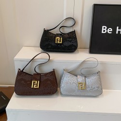 Wholesale fashionable and high-quality hand-held small handbags for women, 2025 summer new snake-patterned single-shoulder bags, and retro commuter underarm bags