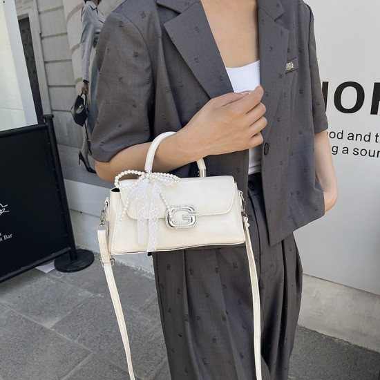 Wholesale Korean version light luxury hand-held small square bags, women's bags, 2025 summer new fashion lock button single-shoulder bags, commuting crossbody bags Wholesale Korean version light luxury hand-held small square bags, women's bags, 2025 summer new fashion lock button single-shoulder bags, commuting crossbody bags