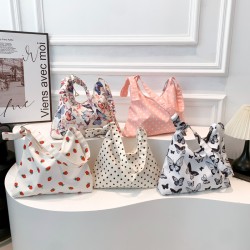 Wholesale Korean-style fashionable and fresh hand-held tote bags for women, 2025 spring new large-capacity single-shoulder bags, and trendy crossbody bags