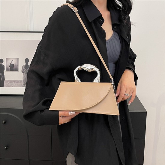 French light luxury handbag for women, 2024 summer new, niche design single-shoulder bag, casual and versatile crossbody bag wholesale