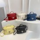 Wholesale light luxury simple hand-held square box bags, women's bags, 2025 summer new fashion single-shoulder bags, and commuting crossbody bags Wholesale light luxury simple hand-held square box bags, women's bags, 2025 summer new fashion single-shoulder bags, and commuting crossbody bags