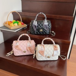 Wholesale small chanel-style silk scarves, hand-held small square bags, women's bags, 2025 summer new diamond-shaped chain single-shoulder bags, trendy crossbody bags