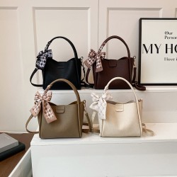 Retro bucket bag, women's bag, 2025 summer new trendy and fashionable large-capacity tote bag, commuter single-shoulder crossbody bag