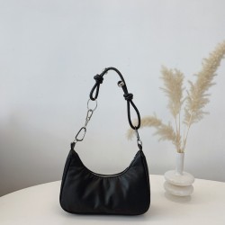 A niche underarm bag for women, the new summer collection of 2025, a trendy solid-color single-shoulder bag, a high-end and high-quality handbag for commuting