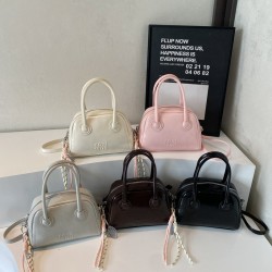High-end retro Boston women's bag, 2025 Spring new collection, light luxury, versatile single-shoulder bag, commuter crossbody bag wholesale