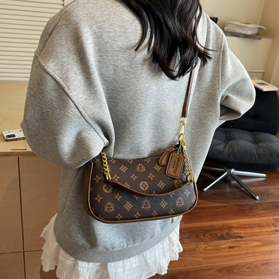 Wholesale high-quality, light luxury hand-held small square women's bags, 2025 summer new color-blocking single-shoulder underarm bags, and commuting crossbody bags Wholesale high-quality, light luxury hand-held small square women's bags, 2025 summer new color-blocking single-shoulder underarm bags, and commuting crossbody bags