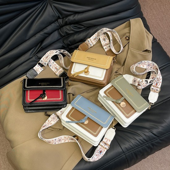 Fashionable embroidered thread color-blocking small square bag for women's 2024 winter new light luxury versatile single-shoulder bag with a sense of high-end wide crossbody bag