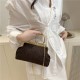 Wholesale fashionable straw woven hollowed-out hand-held small handbags for women, 2025 summer new light luxury single-shoulder bags, chain crossbody bags Wholesale fashionable straw woven hollowed-out hand-held small handbags for women, 2025 summer new light luxury single-shoulder bags, chain crossbody bags