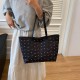 Wholesale Korean-style bow tie hand-held tote bags for women, 2025 summer new color-blocking versatile single-shoulder bags, trendy underarm bags