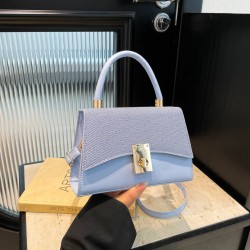 Wholesale Korean version color-blocking hand-held small square bags for women, 2025 summer new light luxury versatile single-shoulder bags for commuting crossbody bags