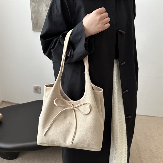 A high-end retro bow bow underarm single-shoulder bag for women, a new large-capacity casual hand-held tote bag for Winter 2024 A high-end retro bow bow underarm single-shoulder bag for women, a new large-capacity casual hand-held tote bag for Winter 2024
