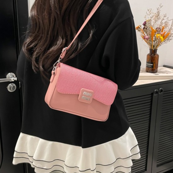Wholesale sweet style color-blocking small square women's bags, 2025 summer new light luxury and versatile single-shoulder underarm bags, trendy crossbody bags Wholesale sweet style color-blocking small square women's bags, 2025 summer new light luxury and versatile single-shoulder underarm bags, trendy crossbody bags