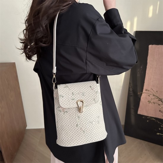 Wholesale fresh and delicate embroidered hand-held small square bags for women, 2025 spring new styles of light luxury straw woven single-shoulder bags and trendy crossbody bags Wholesale fresh and delicate embroidered hand-held small square bags for women, 2025 spring new styles of light luxury straw woven single-shoulder bags and trendy crossbody bags