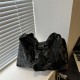 This year, the popular fashion trend is the pleated hand-held small square bag for women. The new spring 2025 light luxury single-shoulder bag and the high-end underarm bag