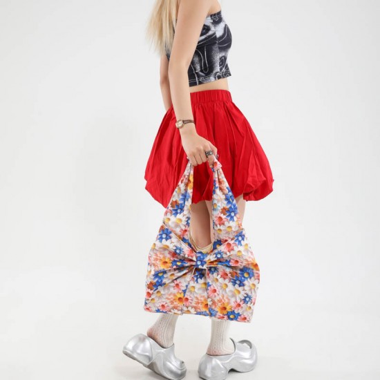 Wholesale fashionable flower-shaped hand-held small handbags for women, 2025 summer new models, large-capacity pleated single-shoulder bags, and trendy underarm bags Wholesale fashionable flower-shaped hand-held small handbags for women, 2025 summer new models, large-capacity pleated single-shoulder bags, and trendy underarm bags