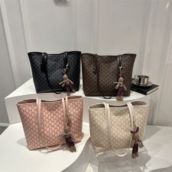Wholesale of Korean-style letter-printed tote handbags, women's bags, 2025 Spring new retro single-shoulder bags, and light luxury underarm bags